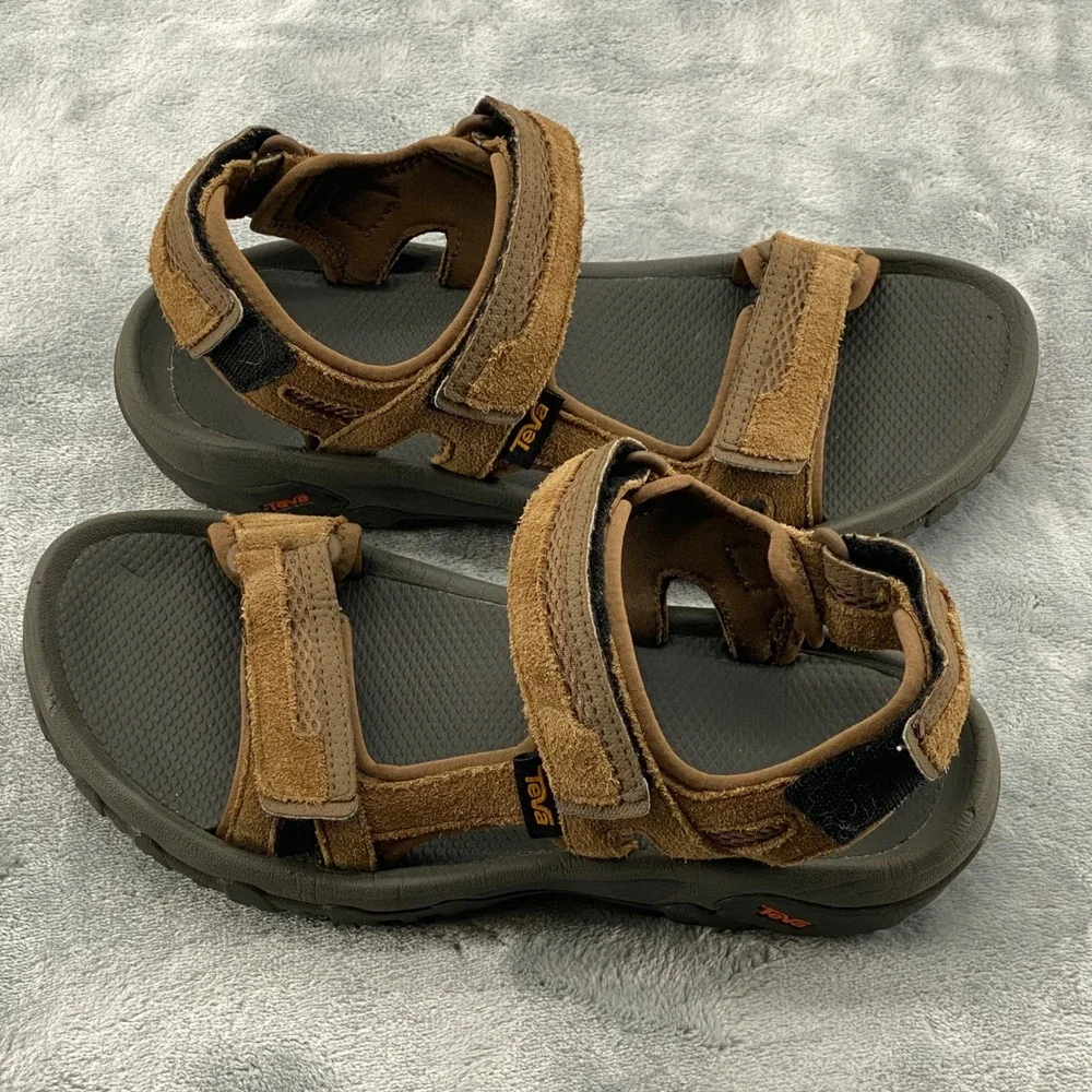 Teva hiking utility comfort